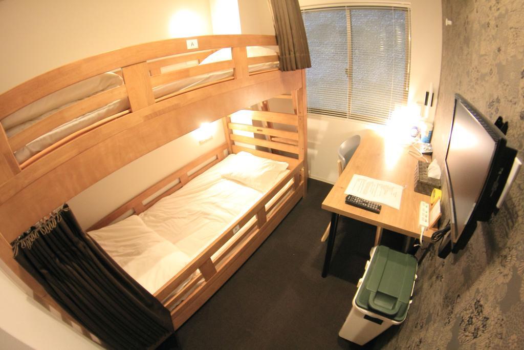 Yadokari Namba Hostel Osaka Zewnętrze zdjęcie