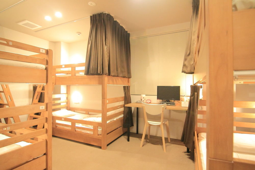 Yadokari Namba Hostel Osaka Zewnętrze zdjęcie