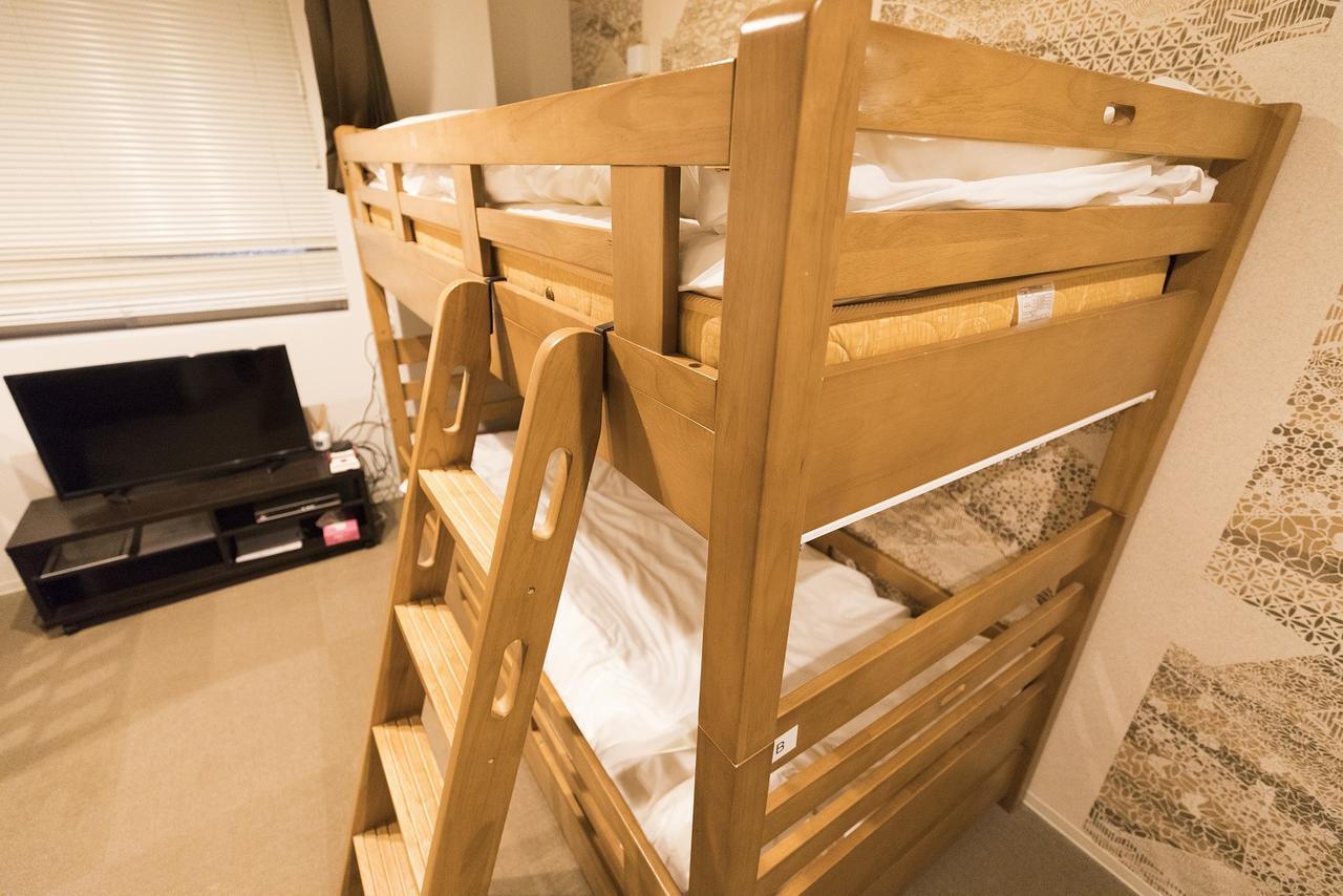Yadokari Namba Hostel Osaka Zewnętrze zdjęcie