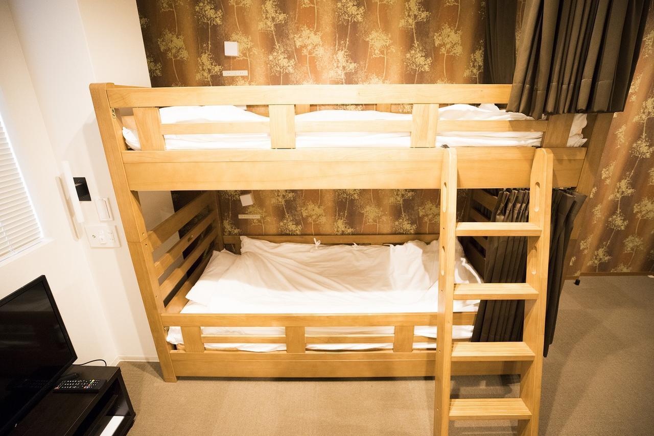 Yadokari Namba Hostel Osaka Zewnętrze zdjęcie